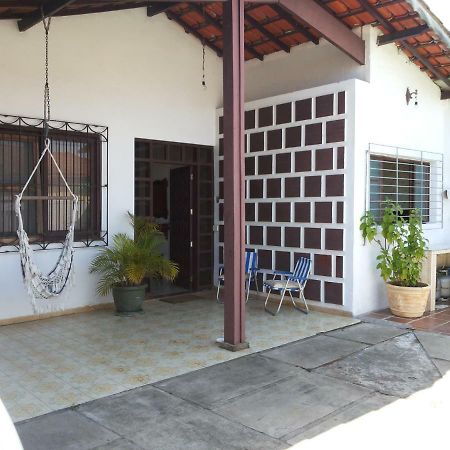 Casa Em Itanhaemヴィラ エクステリア 写真